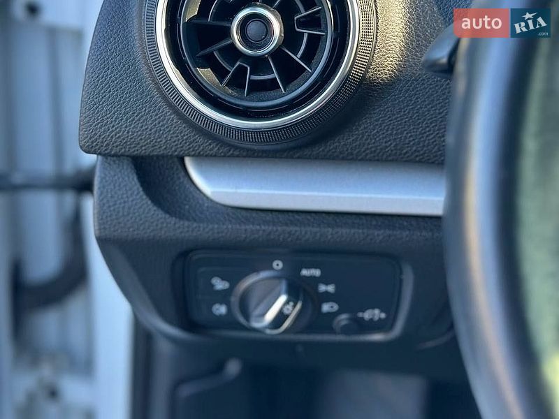 Хетчбек Audi A3 2017 в Харкові