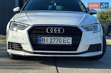 Хетчбек Audi A3 2017 в Харкові