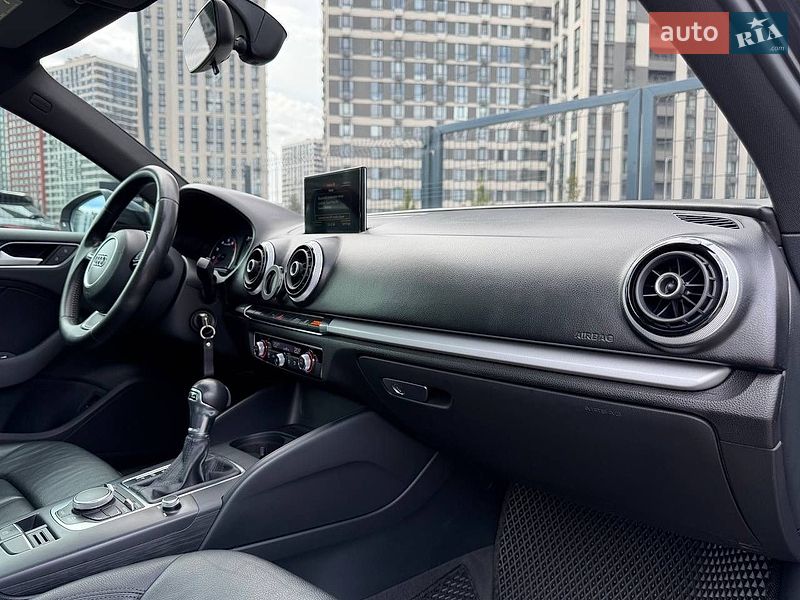 Седан Audi A3 2015 в Києві
