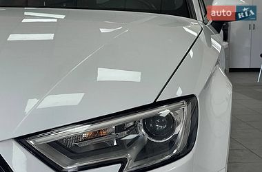 Седан Audi A3 2015 в Києві