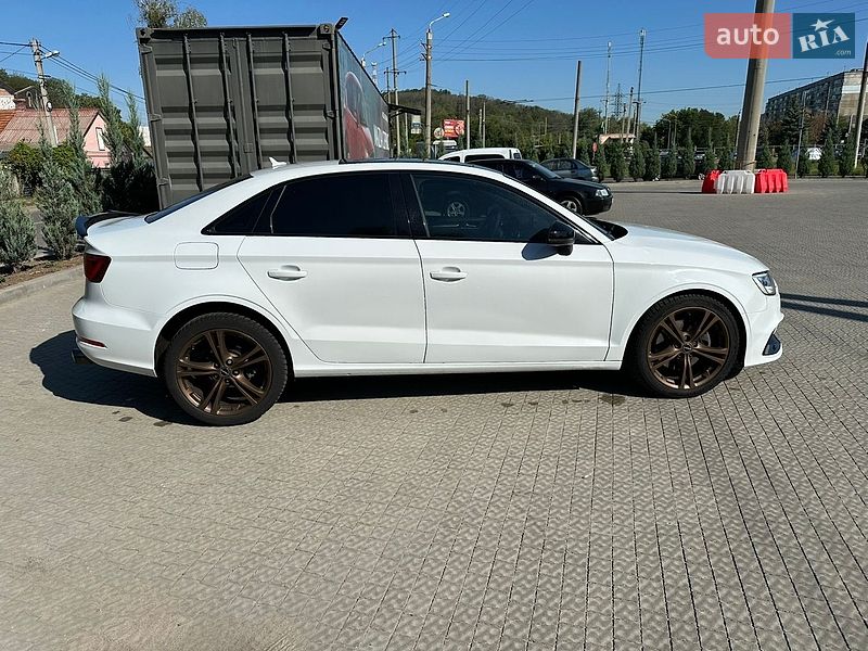 Седан Audi A3 2015 в Полтаві