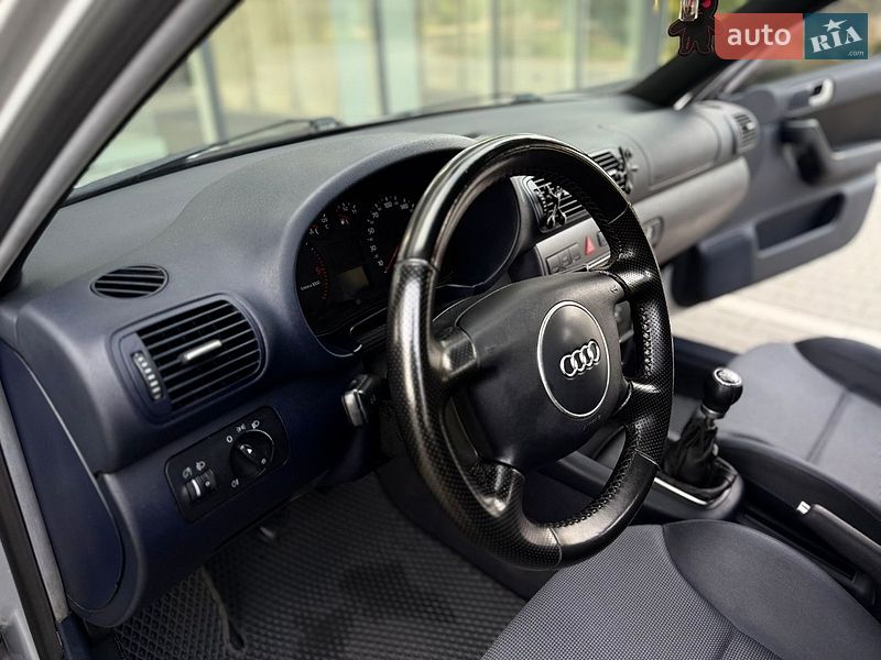 Хэтчбек Audi A3 2003 в Хмельницком