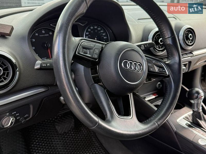 Седан Audi A3 2019 в Хмельницком