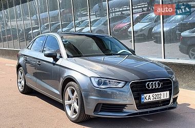 Седан Audi A3 2015 в Киеве