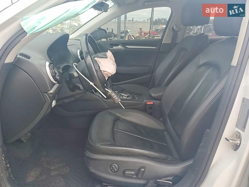 Седан Audi A3 2016 в Сумах