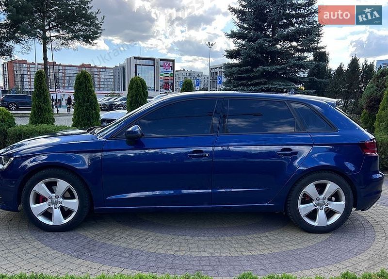 Хэтчбек Audi A3 2016 в Львове