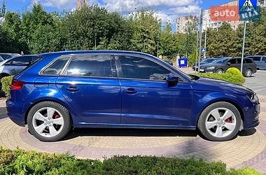 Хэтчбек Audi A3 2016 в Львове
