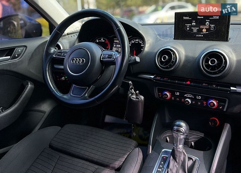 Хэтчбек Audi A3 2016 в Львове