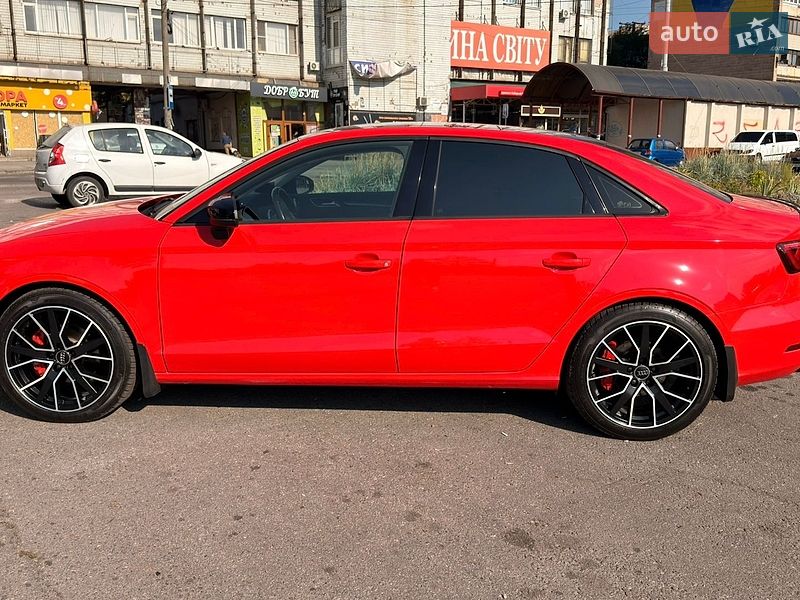 Седан Audi A3 2016 в Запорожье