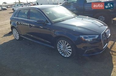 Хэтчбек Audi A3 2017 в Львове фото Хэтчбек Audi A3 2017 в Львове