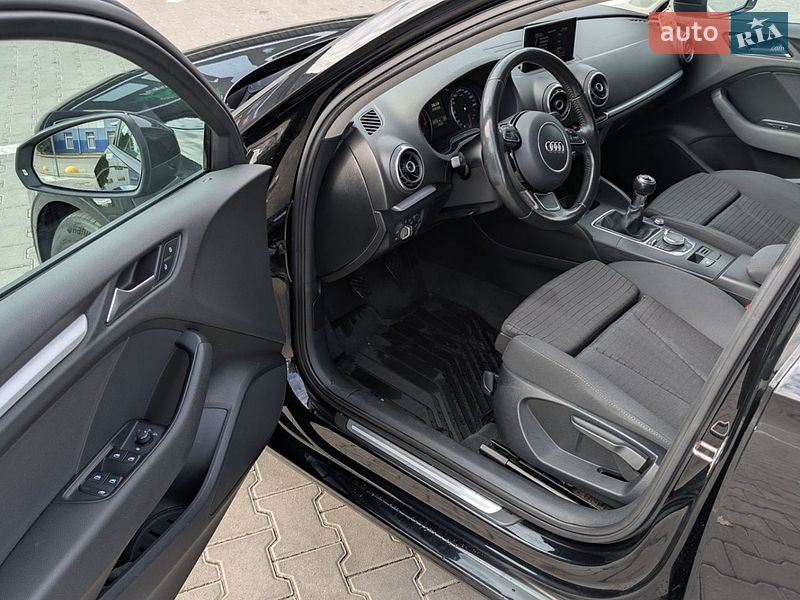 Седан Audi A3 2015 в Івано-Франківську