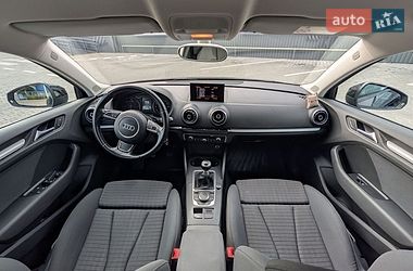 Седан Audi A3 2015 в Івано-Франківську