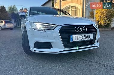 Седан Audi A3 2017 в Хусте