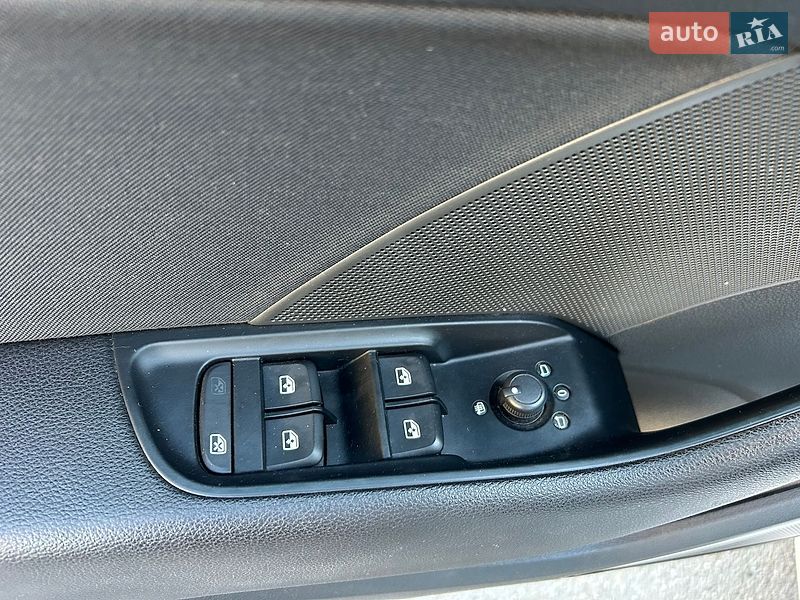 Седан Audi A3 2017 в Хусте