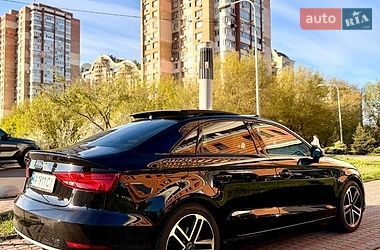 Седан Audi A3 2016 в Киеве