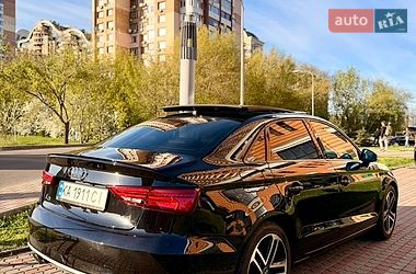 Седан Audi A3 2016 в Киеве