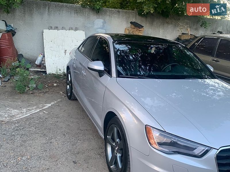 Седан Audi A3 2015 в Харькове