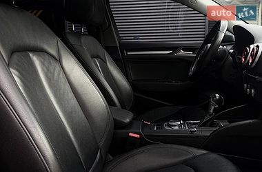 Седан Audi A3 2016 в Киеве