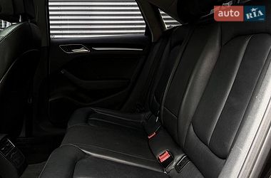 Седан Audi A3 2016 в Киеве