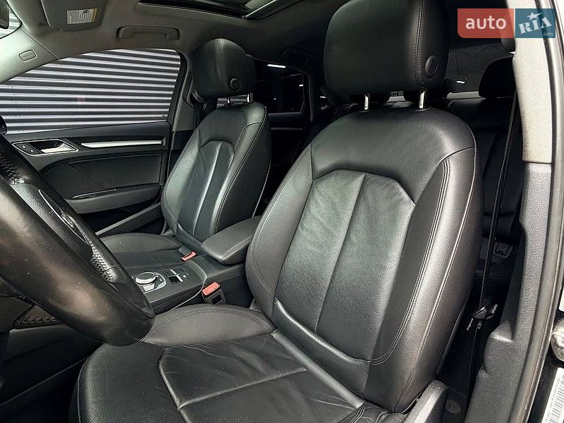 Седан Audi A3 2016 в Киеве