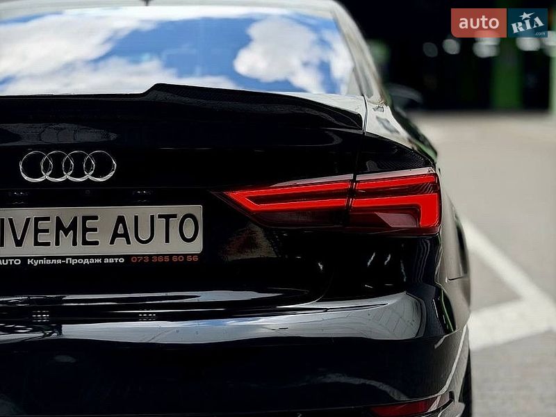 Седан Audi A3 2016 в Киеве