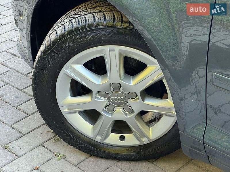 Хетчбек Audi A3 2012 в Луцьку