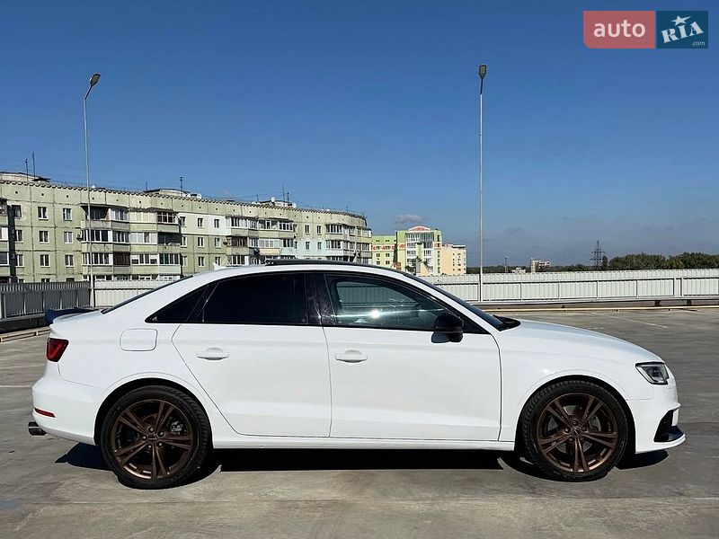 Седан Audi A3 2015 в Полтаві