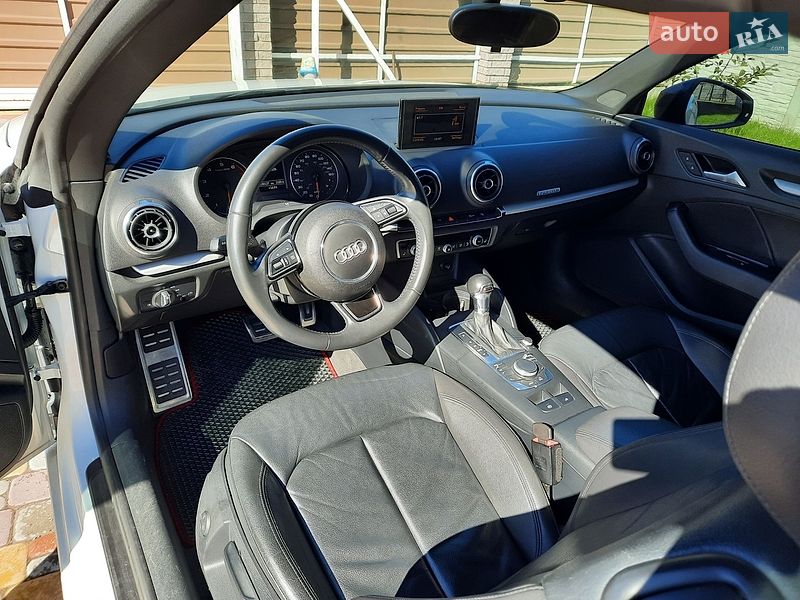 Кабріолет Audi A3 2015 в Києві фото 13 Кабріолет Audi A3 2015 в Києві