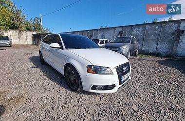 Хэтчбек Audi A3 2011 в Кременце