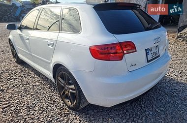 Хэтчбек Audi A3 2011 в Кременце