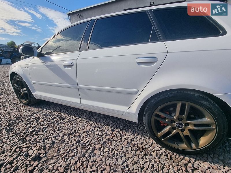 Хэтчбек Audi A3 2011 в Кременце