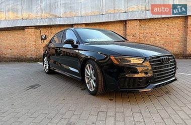 Седан Audi A3 2015 в Черкасах