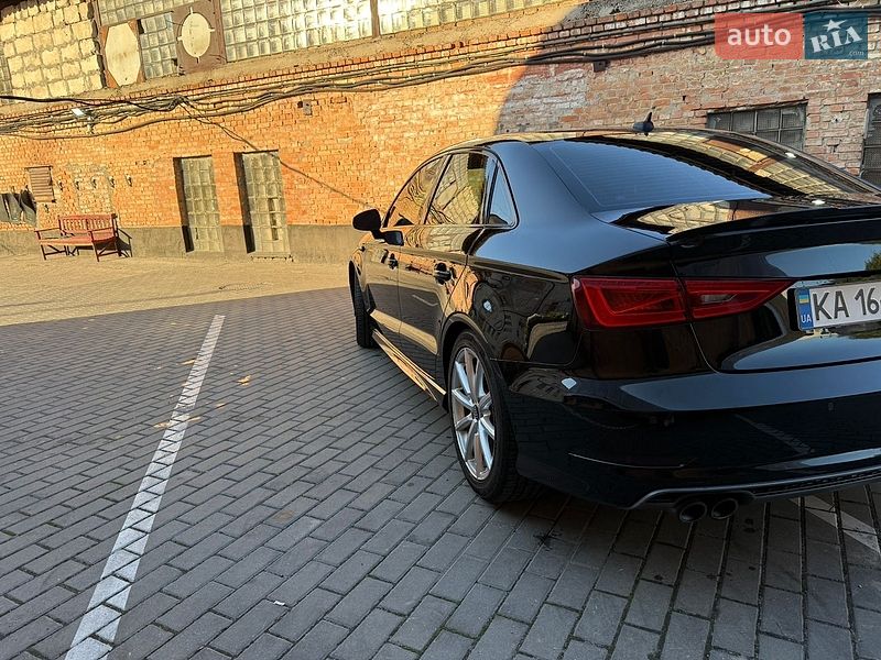 Седан Audi A3 2015 в Черкасах