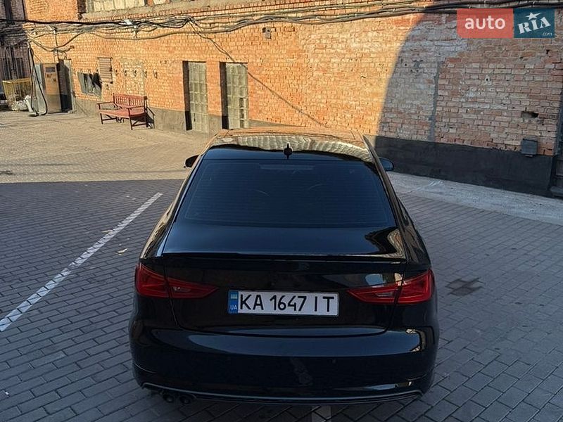 Седан Audi A3 2015 в Черкасах