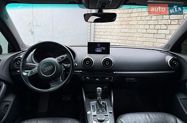 Седан Audi A3 2015 в Черкасах