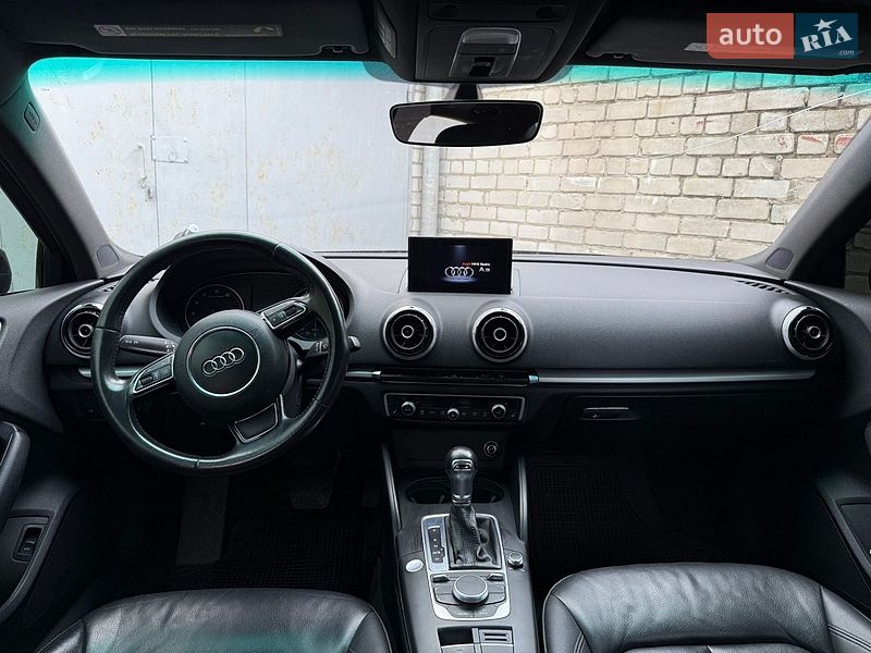 Седан Audi A3 2015 в Черкасах