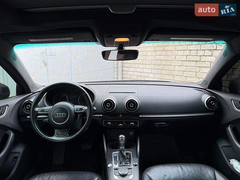 Седан Audi A3 2015 в Черкасах