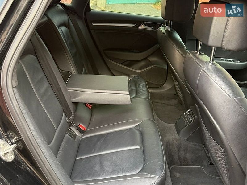 Седан Audi A3 2015 в Черкасах