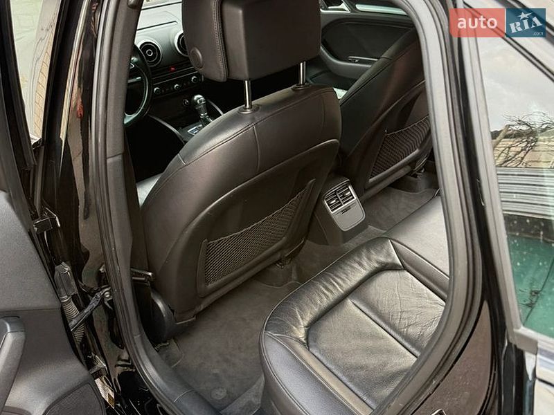 Седан Audi A3 2015 в Черкасах