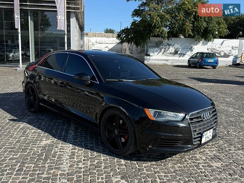 Седан Audi A3 2015 в Днепре