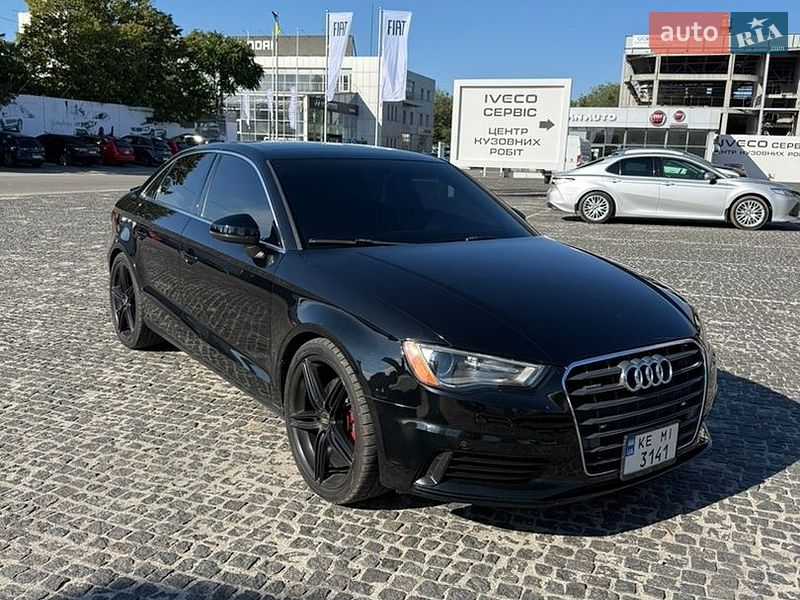 Седан Audi A3 2015 в Днепре
