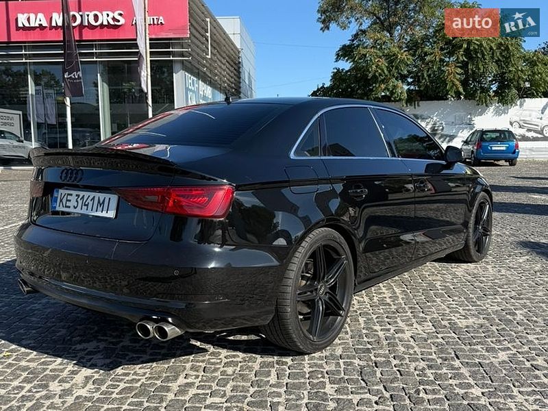 Седан Audi A3 2015 в Днепре