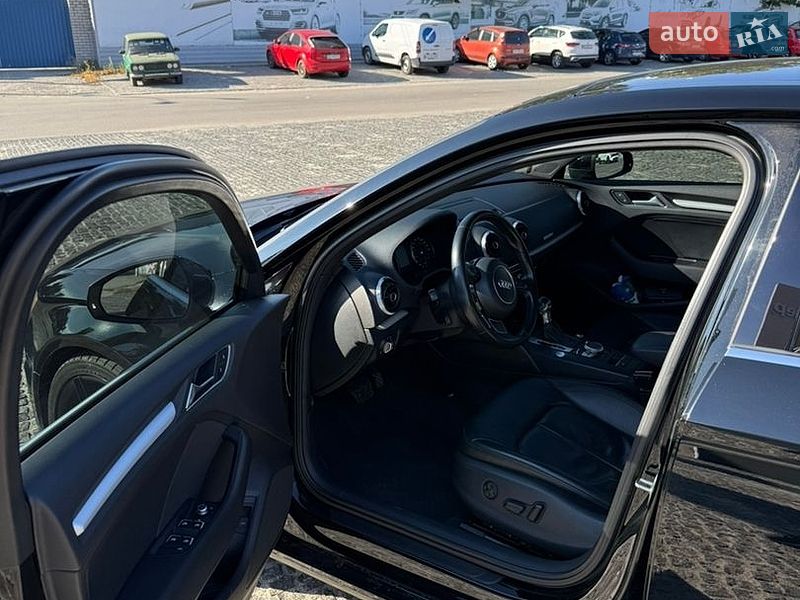 Седан Audi A3 2015 в Днепре
