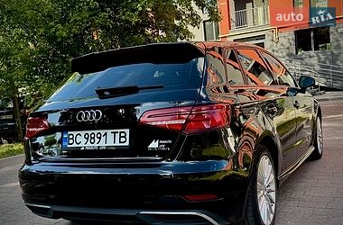 Хетчбек Audi A3 2016 в Львові