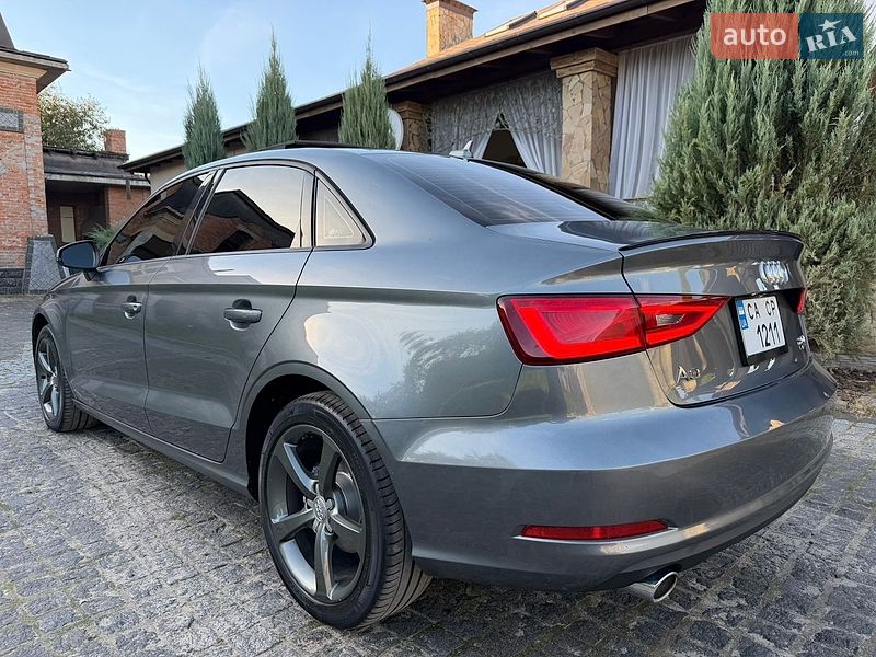 Седан Audi A3 2015 в Киеве