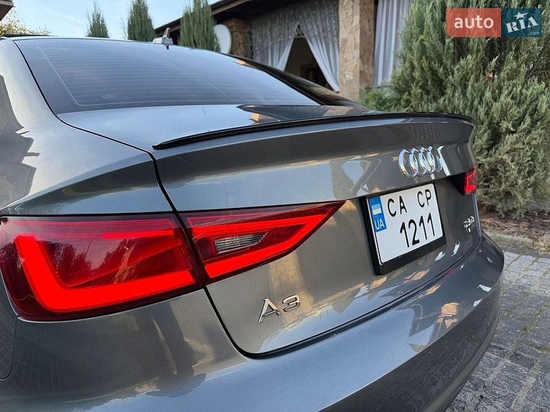Седан Audi A3 2015 в Киеве