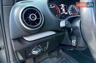 Седан Audi A3 2015 в Киеве