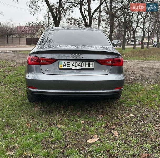 Седан Audi A3 2016 в Самарі