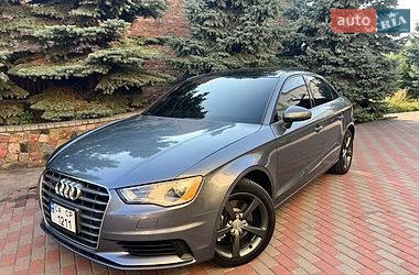 Седан Audi A3 2015 в Киеве Седан Audi A3 2015 в Киеве