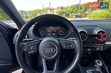 Хетчбек Audi A3 2018 в Львові